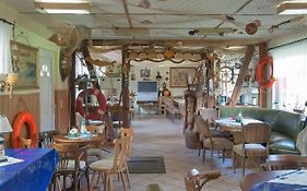 Familienzimmer mit Gemeinschaftsbad
